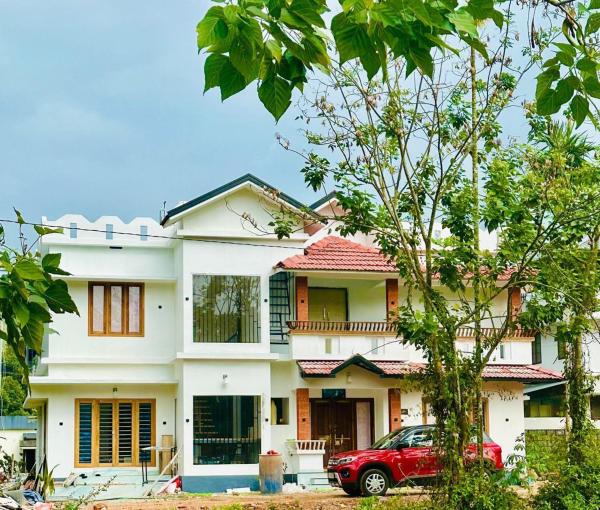 Zonooro Homestay Vythiri, Забронировать  Отели Wayanad Region с парковкой, Парковка