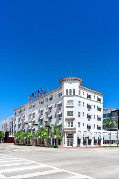 Bluebird Suites at The Apex Miami, Забронировать  Отели Майами-Бич с парковкой, Парковка