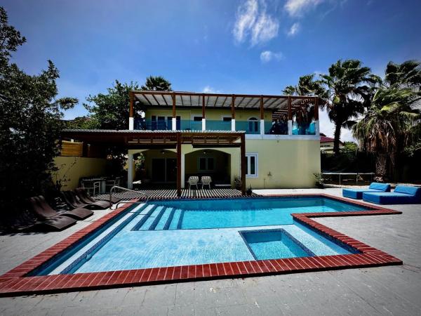 Merlot Villas Aruba private from Palm Beach, Забронировать  Палм-Игл-Бич Аруба