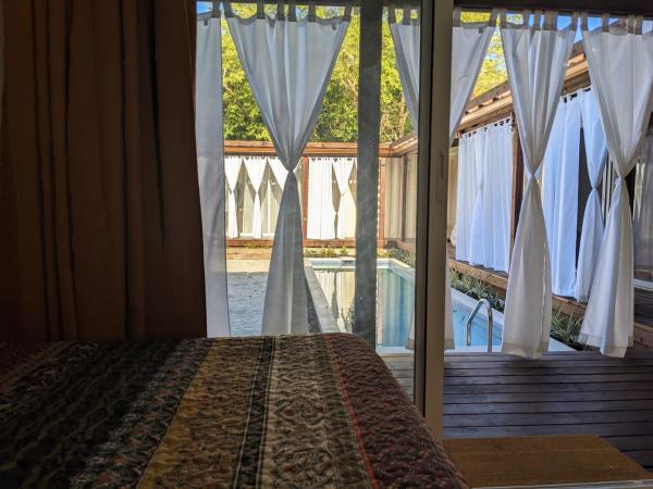 Room at Corten Villa, Забронировать  Сент-Джорджес 