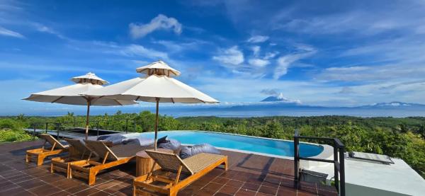 Villa Bhoemi Nusa Penida, Забронировать  Отели провинции Бали с парковкой, Парковка