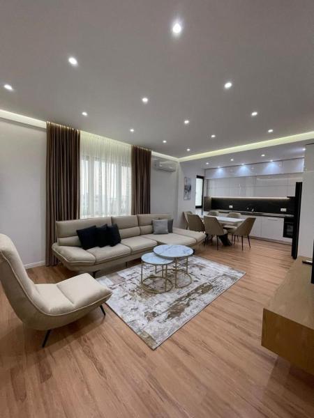 Arlis New Apartment, Забронировать Апартаменты/квартира Отели области Тираны с парковкой, Парковка