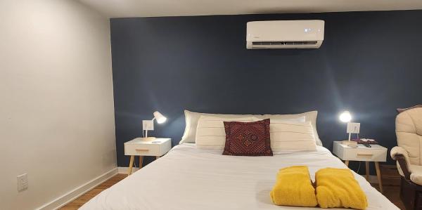 Hibiscus Suite - Private Studio Apartment in Rhinebeck Village, Забронировать Апартаменты/квартира Райнбек Штат Нью-Йорк