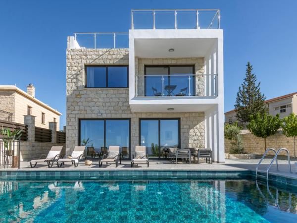 Private Sea-View Villas with Pools, Забронировать  Peristerona район Пафос