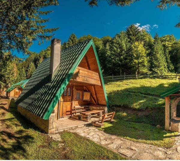 Koliba Simonović-Šiško jezero, Забронировать  Беране Berane County