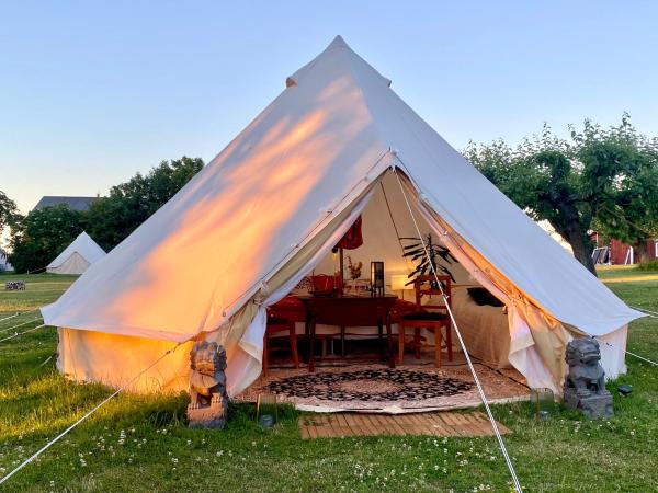 Sörby Glamping, Забронировать Кемпинг Klockrike Эстергетланд