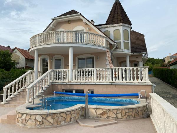 A- Villa, Забронировать  Балатонфюред Веспрем