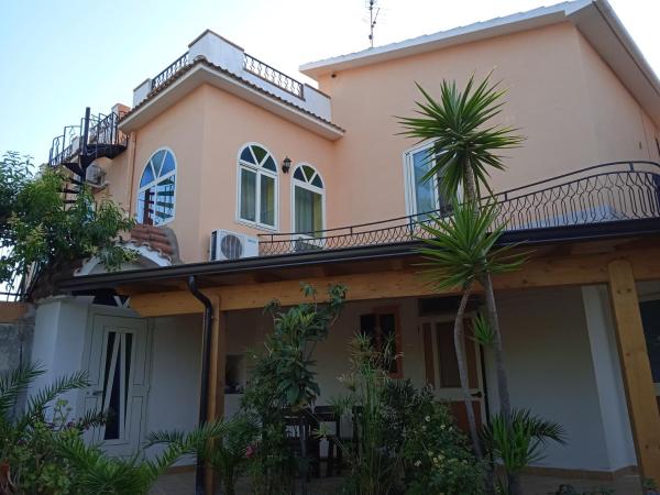 Villhour ristorante e B&b, Забронировать  Рокка-Империале Калабрия