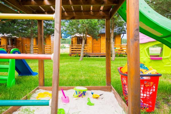 domki letniskowe Ustka Sosnowo parterowe, Забронировать  Отели Устка с парковкой, Парковка