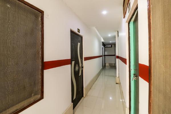 SPOT ON by OYO Sarnath Tourist Guest House, Забронировать  Варанаси Варанаси, рядом с Олений парк в Сарнатхе