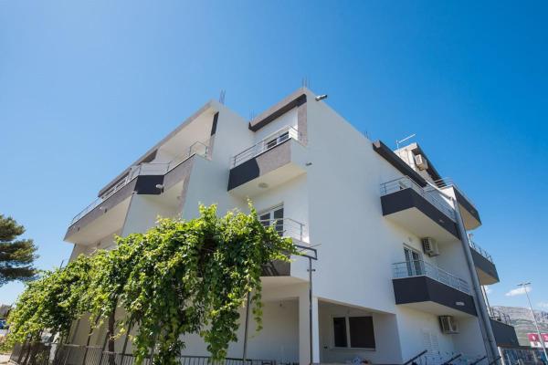 Apartments Dzeki, Забронировать Апартаменты/квартира Сплит Сплитско-Далматинская жупания, рядом с Mall of Split