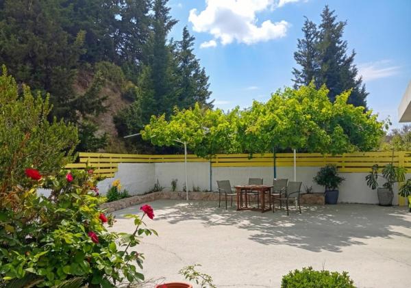 Seascape Village - Spacious 3-Bed Apartment with Private Garden and Parking, Забронировать Апартаменты/квартира Апартаменты острова Родоса, Апартаменты/квартира