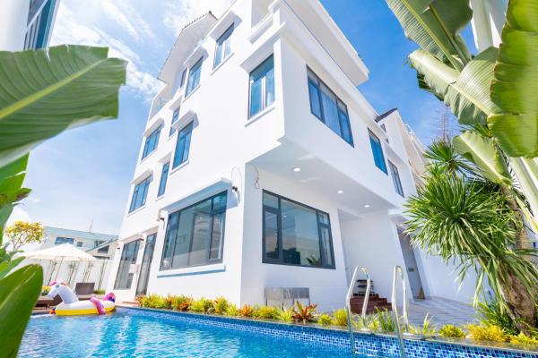 Palm Villa 11 - Luxury Pool Villa 8Rooms, Bida, Hồ Bơi, Gần Biển, Забронировать  Шан Тханг Там Бариа-Вунгтау