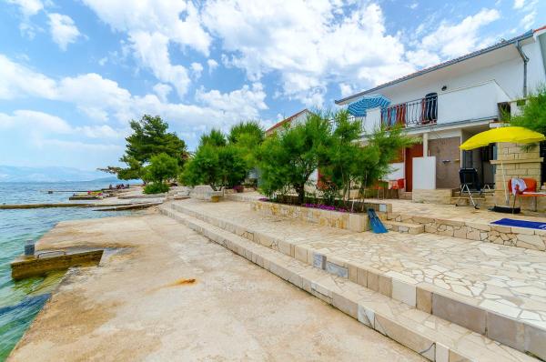 Apartments Marijana, Забронировать Апартаменты/квартира Трогир Ciovo Island