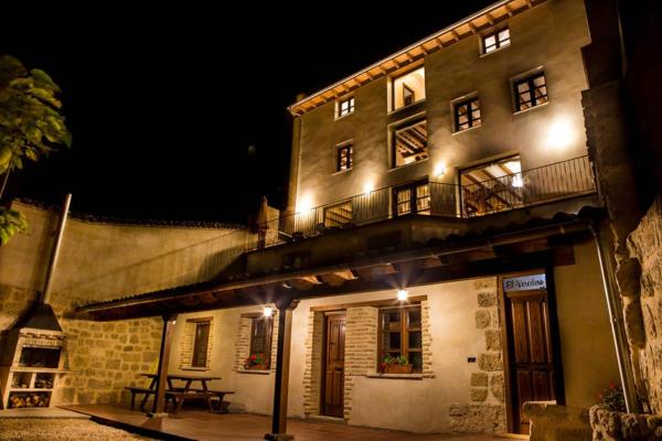 Casa rural El Veredero, Забронировать  Отели Кастрохерис с парковкой, Парковка