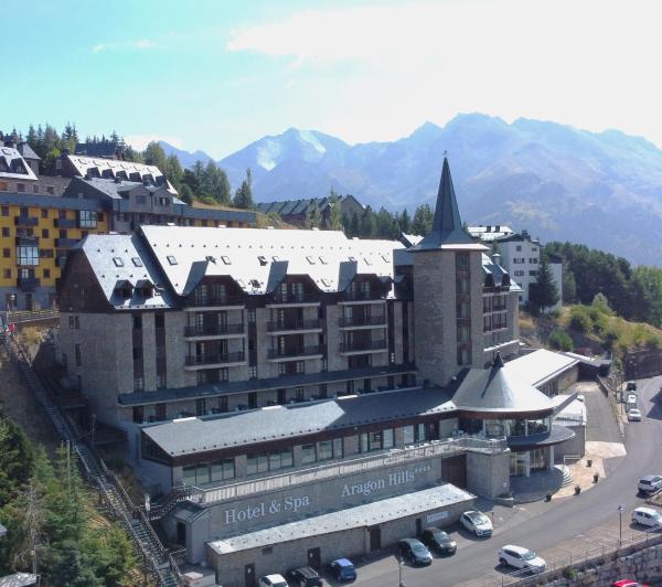 SNÖ Aragon Hills, Забронировать  Формигал Арагон