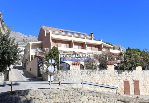 Dalmacija, Забронировать  Омиш Окрестности Сплита