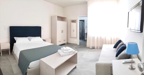 B&B Felix - Porto Cesareo, Забронировать  Отели Порто-Чезарео с парковкой, Парковка