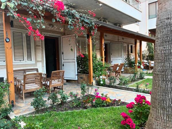 Guest Room Angolo Toscano, Забронировать  Влёра Область Влёра