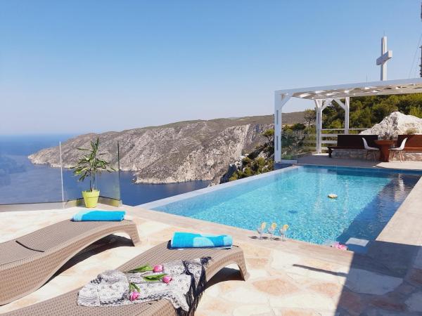 Villa Esperia, Забронировать  Отели Закинфа с бассейном, Бассейн