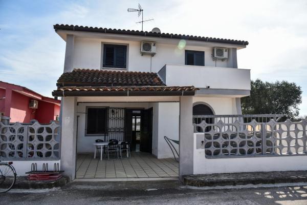 Villa Mary, Забронировать  Отели Porto Cesareo Beaches с парковкой, Парковка