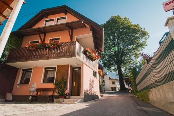 Apartment Bruna Vučič, Забронировать Апартаменты/квартира Отели в центре Бовец, в центре, Парковка