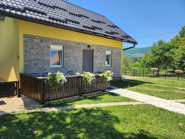 Apartment & Room TOMA, Забронировать Апартаменты/квартира Смолянац Lika Region