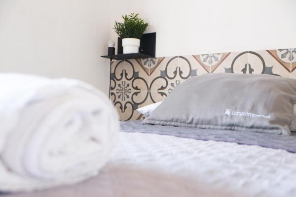 Largo Imperiali B&B, Забронировать  Отели Аветрана с парковкой, Парковка
