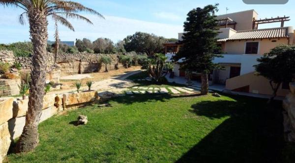 Villa Oblò, Забронировать  Отели Фавиньяна с парковкой, Парковка