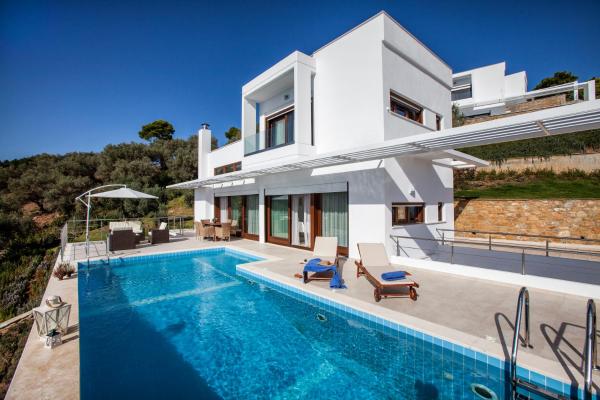 Magdani Private Residences, Забронировать  Отели острова Скиатос с бассейном, Бассейн