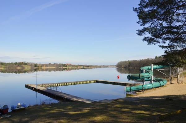 Ośrodek Wypoczynkowy A26 - Mazury, Забронировать  Отели Мазурия с парковкой, Парковка