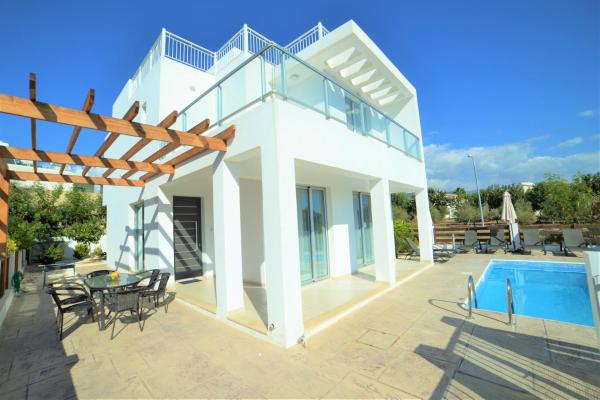 Coral Bay Villa 10, Забронировать  Отели Кораллового залива с бассейном, Бассейн