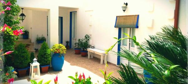 B&B Antiche Stelle Salento, Забронировать  Отели в центре Сальве, в центре, Парковка