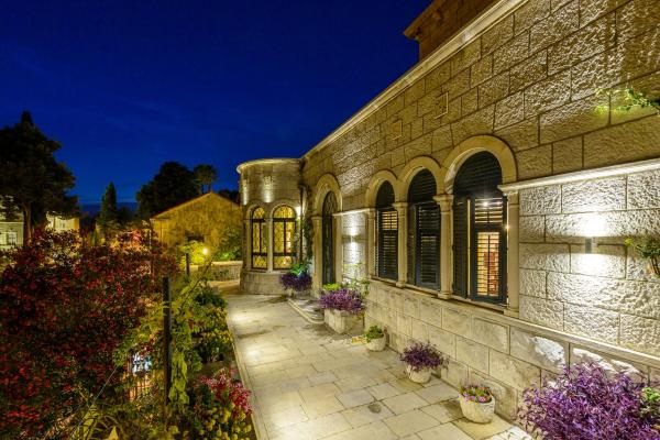 Villa Mediteran Old Town, 5 En-Suites and Hot Tub, Забронировать  Старый город Дубровник