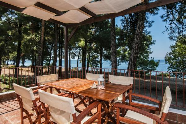 PineReef Blue, Забронировать  Отели Тасоса с парковкой, Парковка