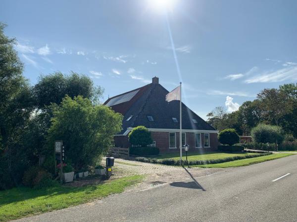 Logeerboerderij de Salix, Забронировать  Hitzum Фрисландия