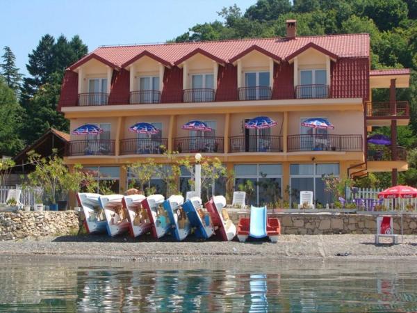 Villa Cvet Rooms, Забронировать  Отели Охрид 3 звезды, 3*