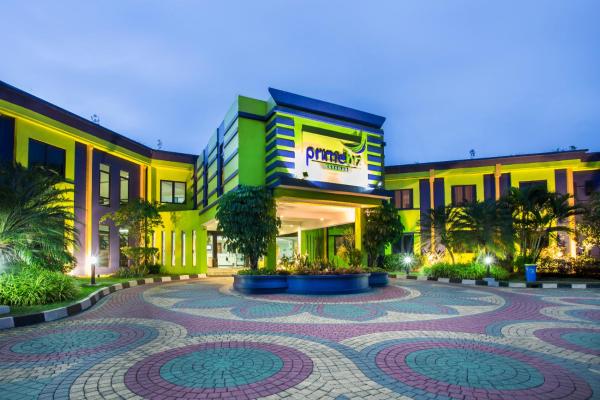 PrimeBiz Hotel Karawang, Забронировать  Сикампек 