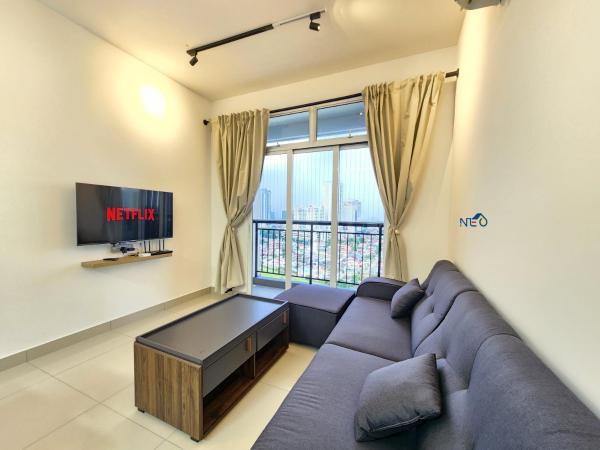 Trellis Residences (5 min to RTS and CIQ)