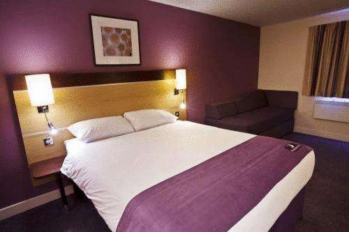 Premier Inn Bradford South