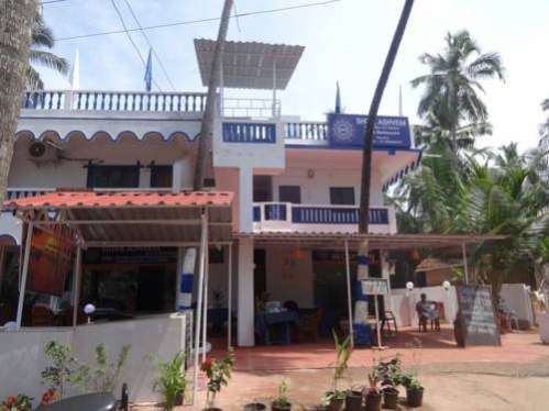 White Pearl Suites