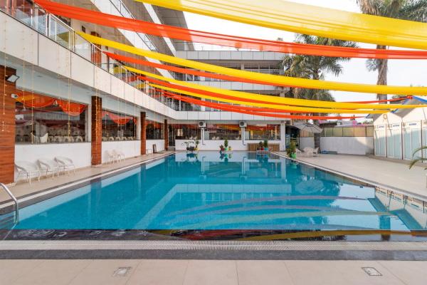 Treebo Arya Palace With Swimming Pool