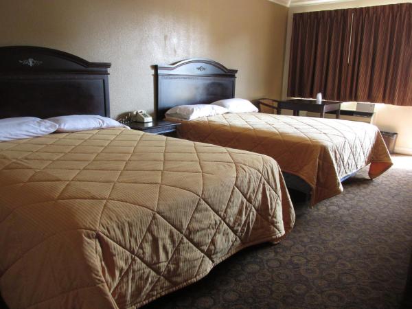Oak Tree Inn Motel