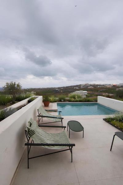 Evira Suites