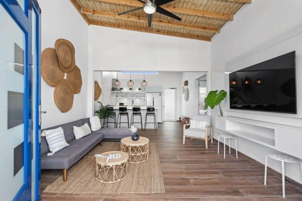 Villa Atlantico Ola - Shared Pool Access - 1 Parking Spot, Забронировать  Отели Северного Пуэрто-Рико с парковкой, Парковка