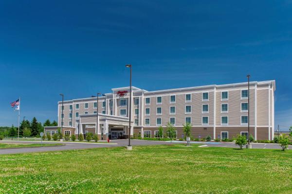 Hampton Inn Presque Isle, Забронировать Отель Преск-Айл штат Мэн