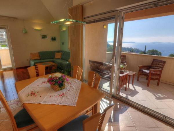 Apartment Villa Molina - One-Bedroom Apartment with Terrace and Sea View, Забронировать Апартаменты/квартира Млини 