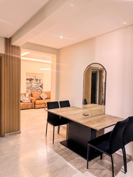 Stylish Apartment Heart of Guéliz, Забронировать Апартаменты/квартира Марракеш Марракеш-Тенсифт-Эль-Хауз
