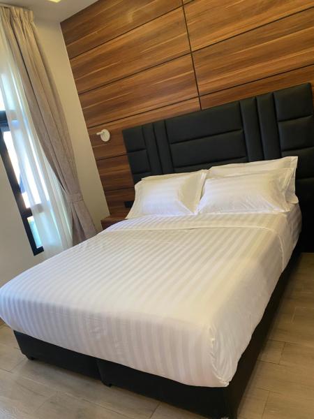 Golden K Resort, Забронировать  Криби Камерун