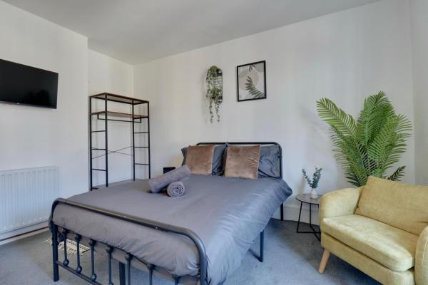 WorkStay Rooms With Ensuite and Shared Bathrooms
